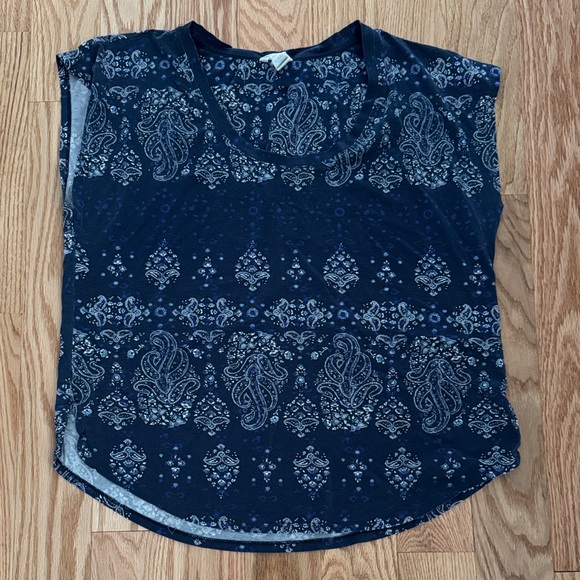 Lucky Brand Tops - Lucky Brand Dark Blue Paisley Short Sleeve Top Size L